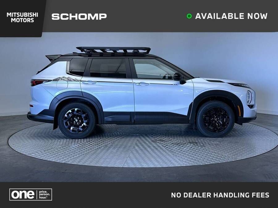 2026 MITSUBISHI Outlander