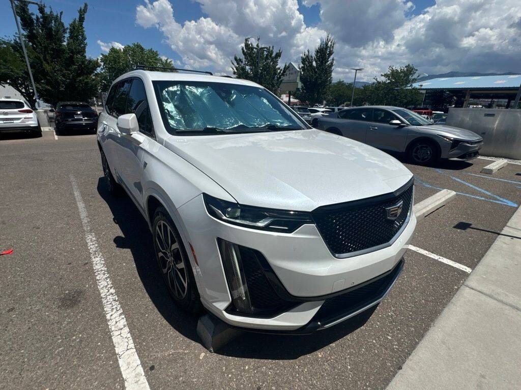 2021 CADILLAC XT6