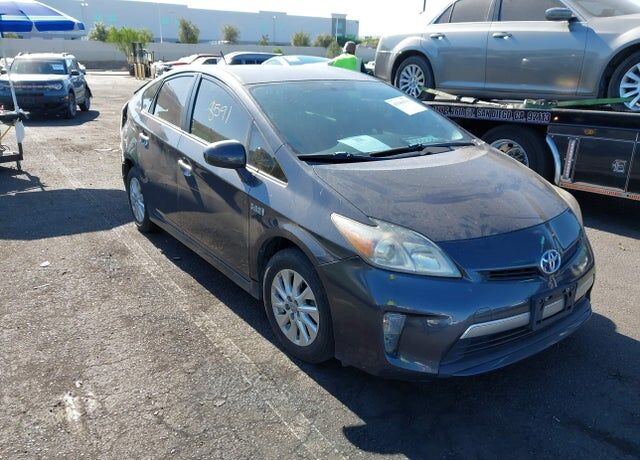 2014 TOYOTA Prius