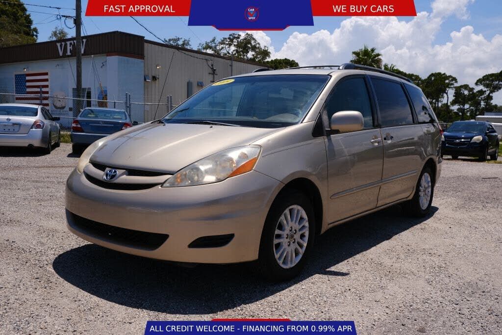 2009 TOYOTA Sienna