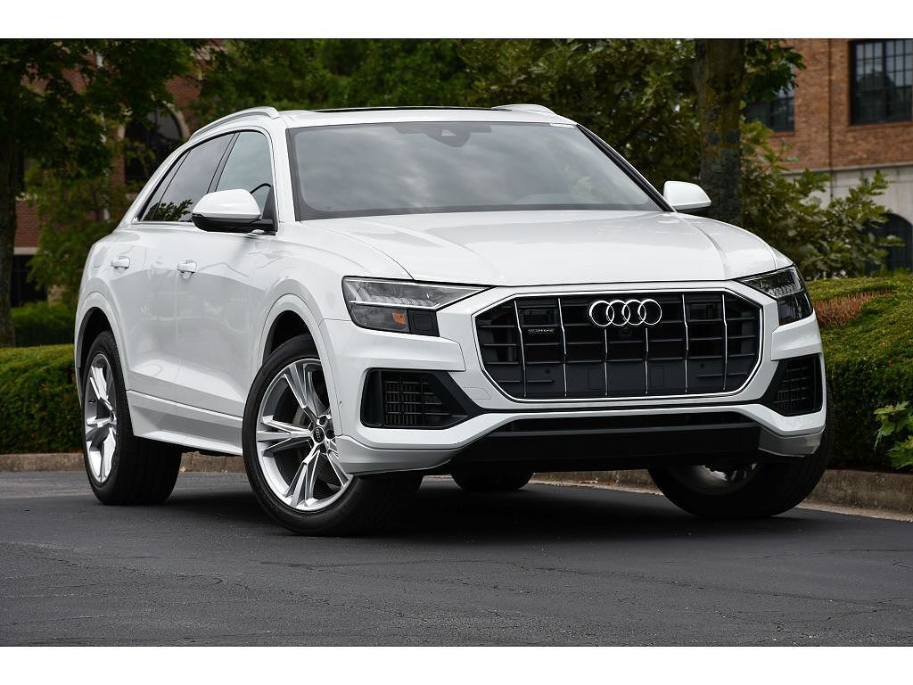 2023 AUDI Q8