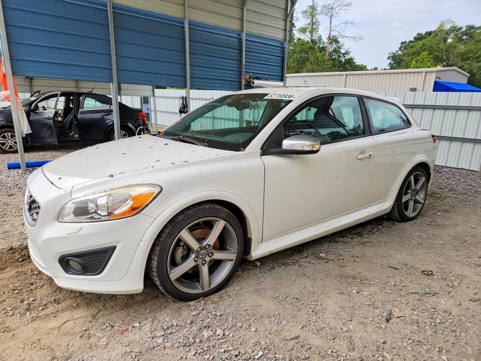 2011 VOLVO C30