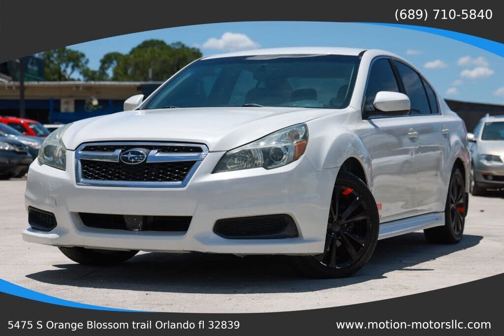 2013 SUBARU Legacy
