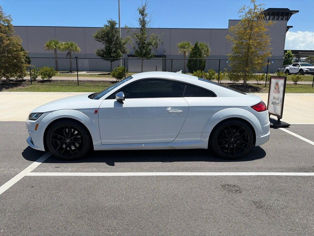 2016 Audi TTS