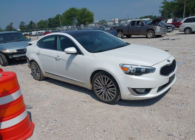 2015 KIA Cadenza