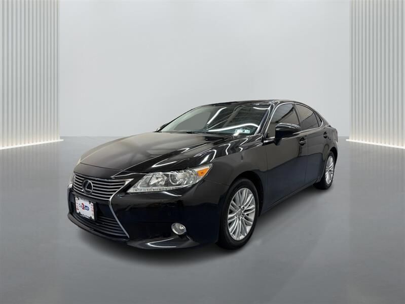 2013 LEXUS ES