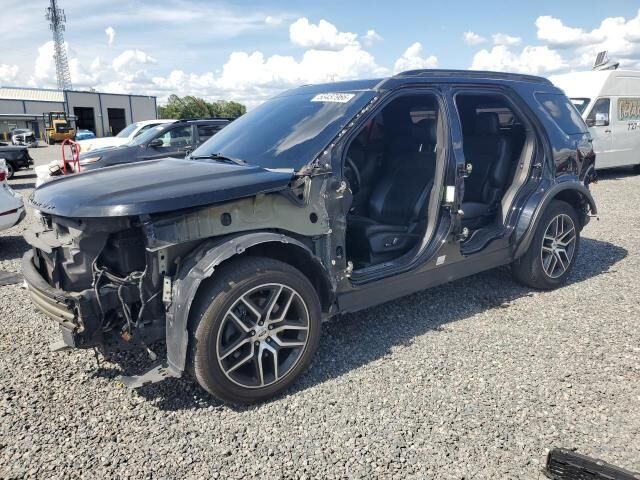 2017 FORD Explorer