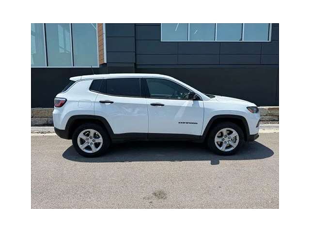 2023 JEEP Compass