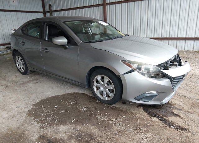 2015 MAZDA Mazda3