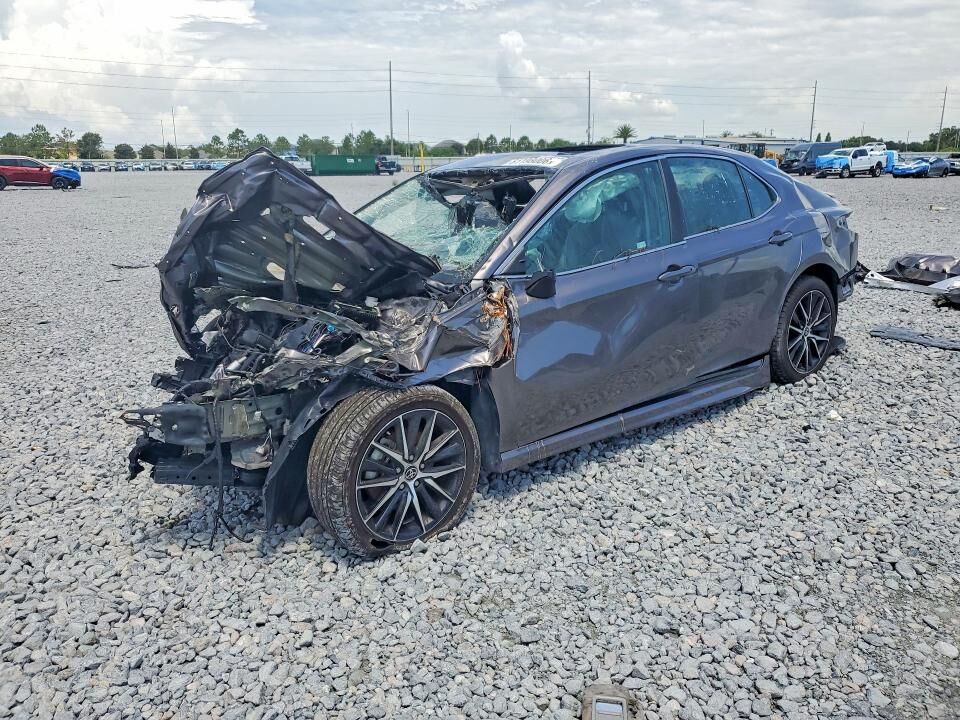 2023 TOYOTA Camry