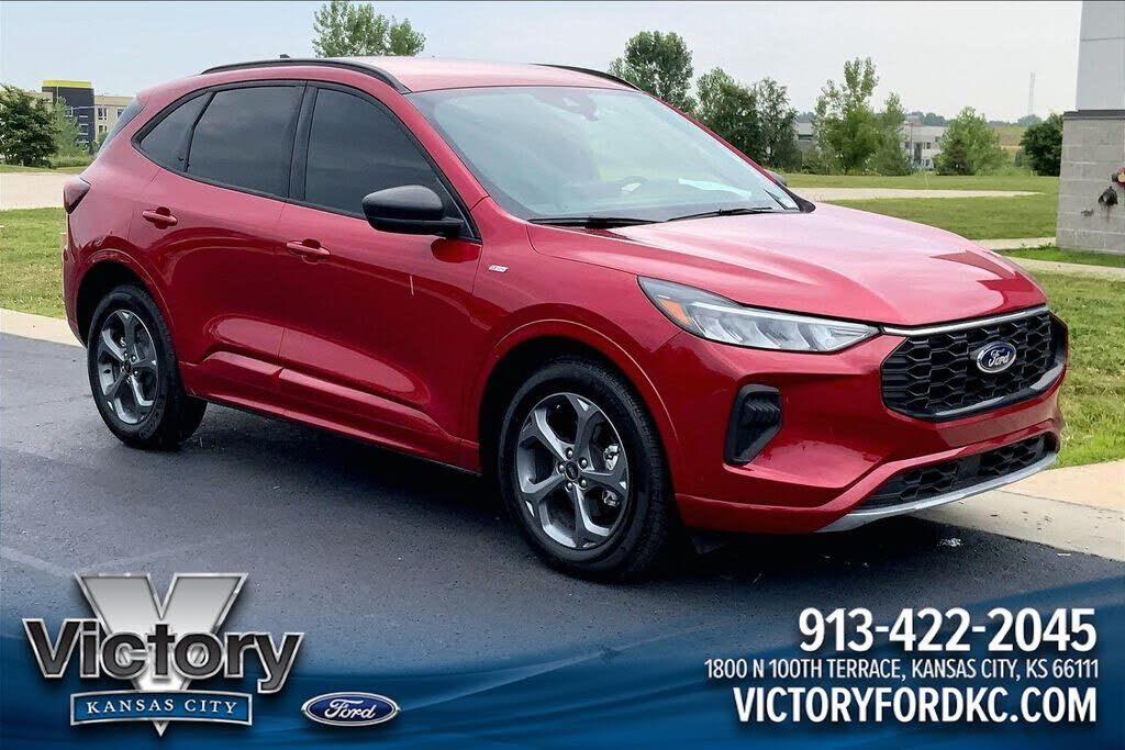 2024 FORD Escape