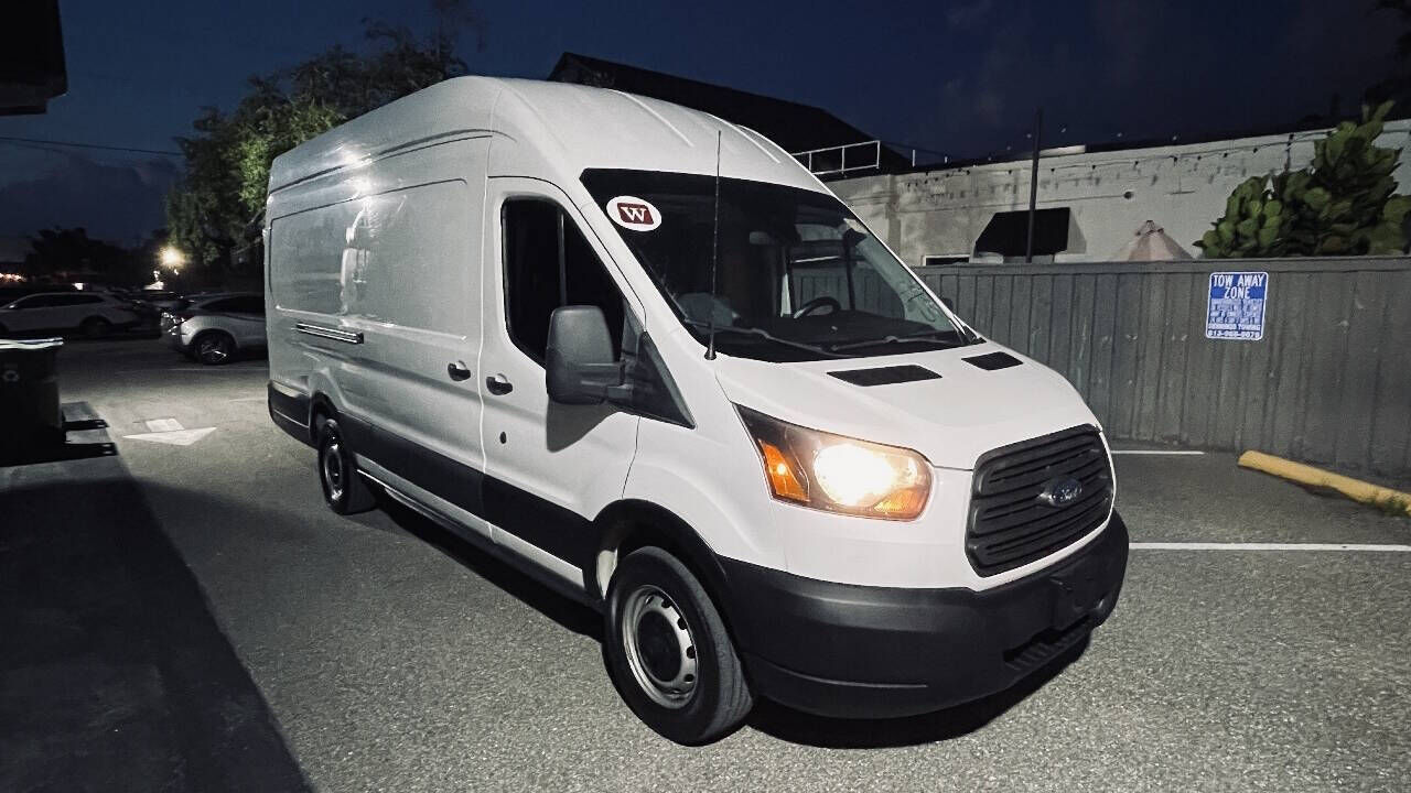 2017 FORD Transit