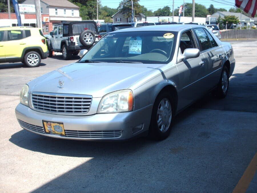 2005 CADILLAC Deville