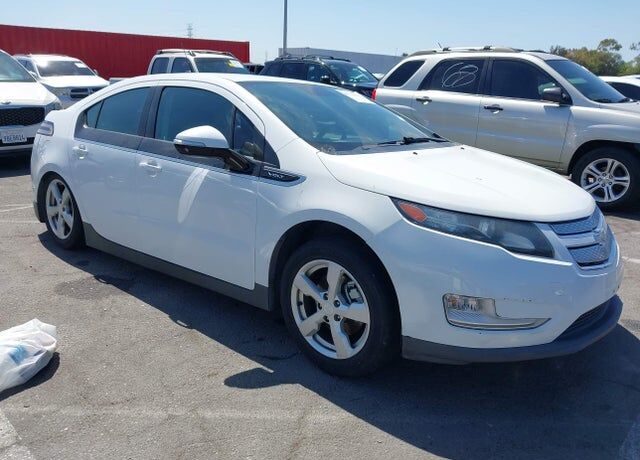 2013 CHEVROLET Volt