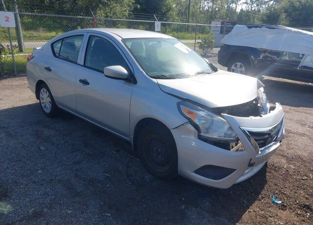 2019 NISSAN Versa