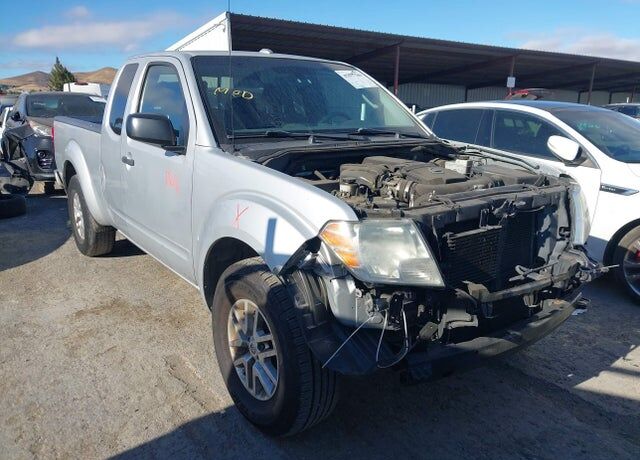 2015 NISSAN Frontier
