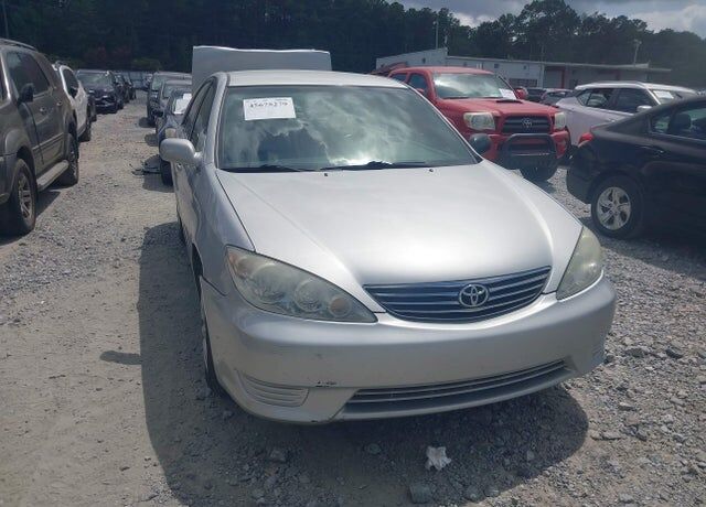 2005 TOYOTA Camry