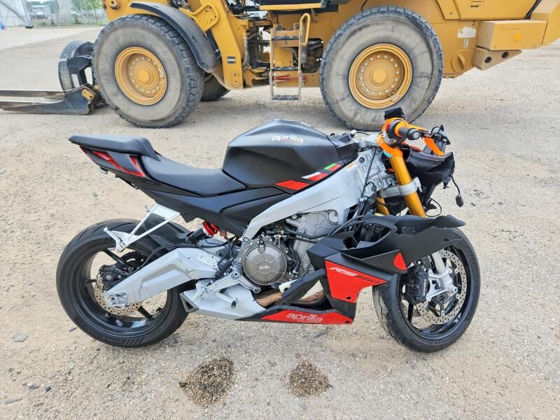 2024 APRILIA RS