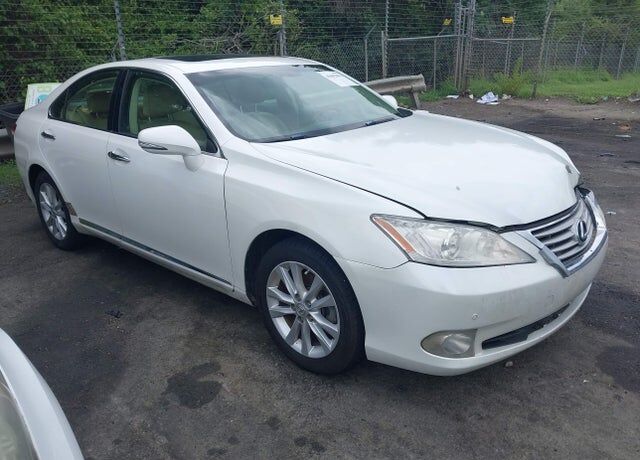 2011 LEXUS ES