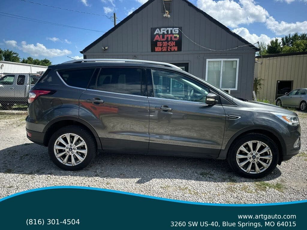 2017 FORD Escape