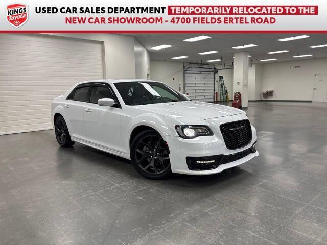 2023 CHRYSLER 300