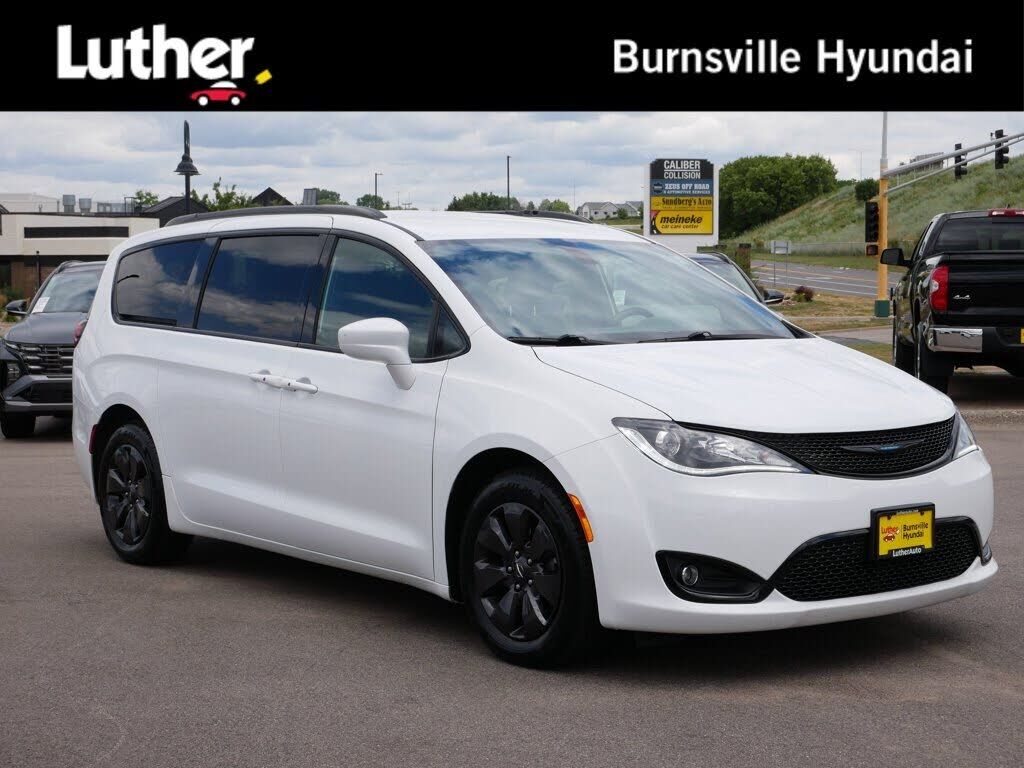 2020 CHRYSLER Pacifica