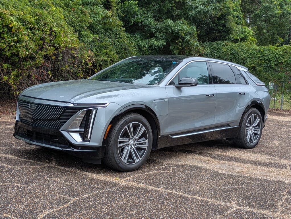 2024 CADILLAC Lyriq