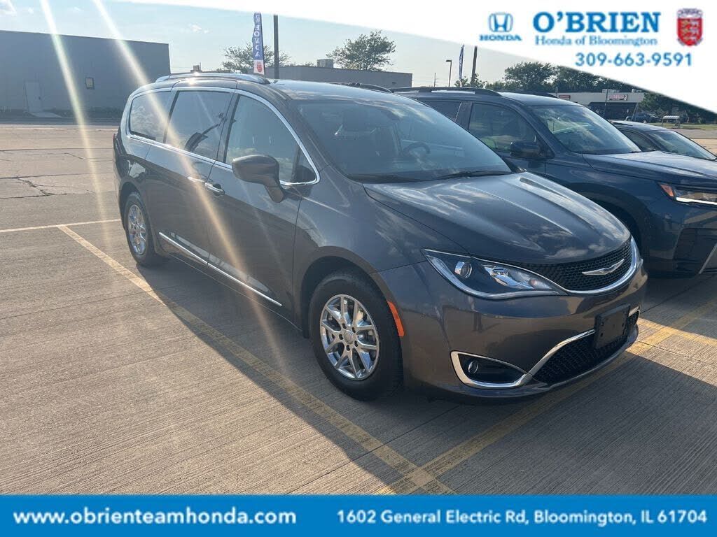 2020 CHRYSLER Pacifica