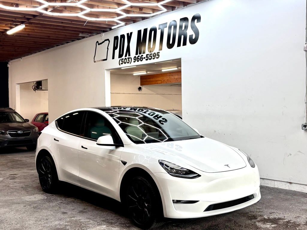 2022 TESLA Model Y