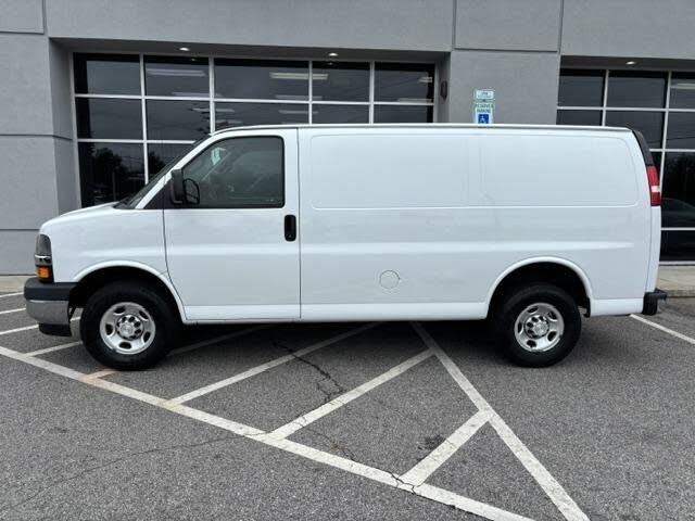 2022 CHEVROLET Express