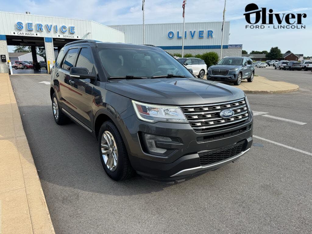 2017 FORD Explorer