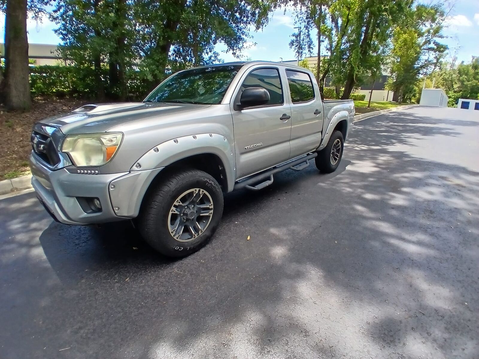 2015 TOYOTA Tacoma
