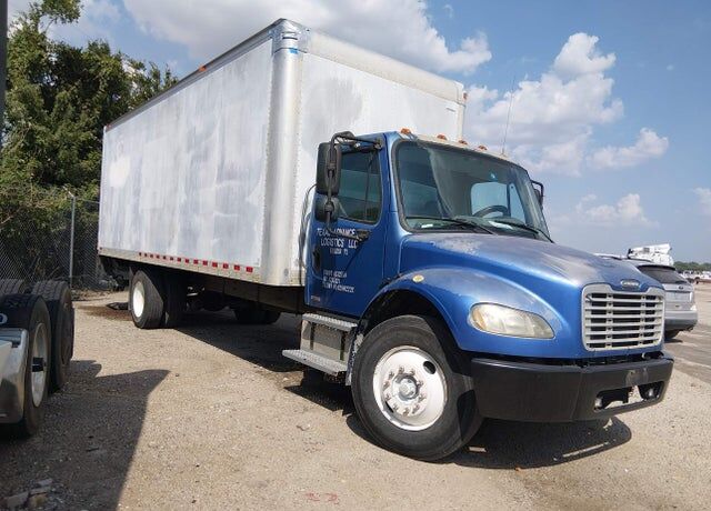 2007 FREIGHTLINER M2