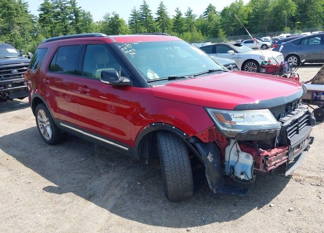 2016 FORD Explorer
