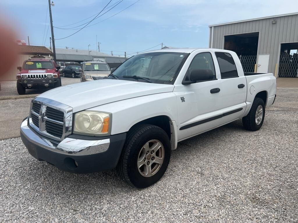 2005 DODGE Dakota