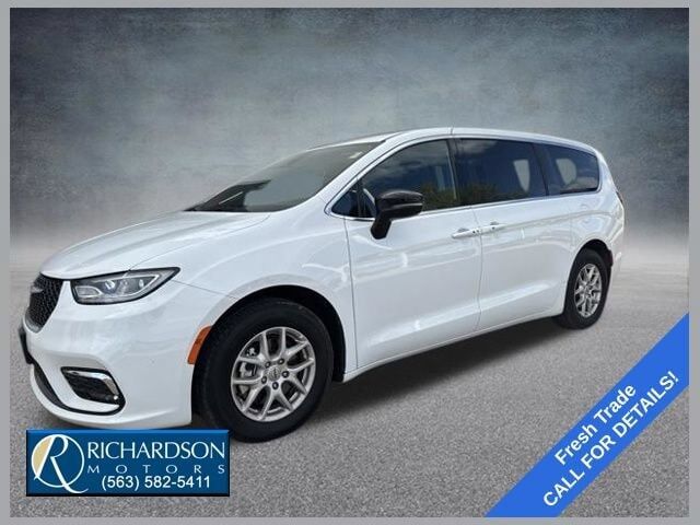 2025 CHRYSLER Pacifica