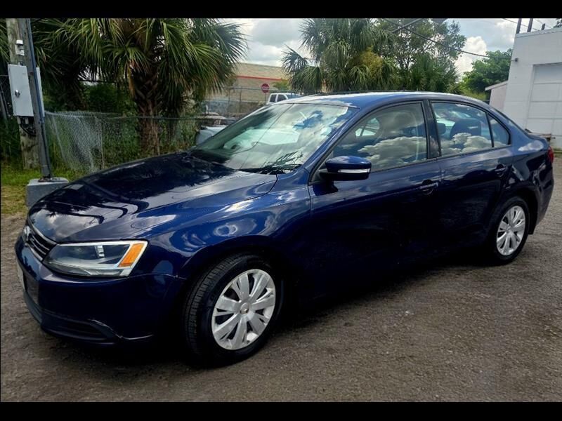 2012 VOLKSWAGEN Jetta