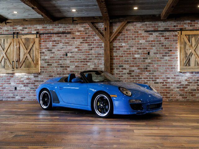 2011 PORSCHE 911