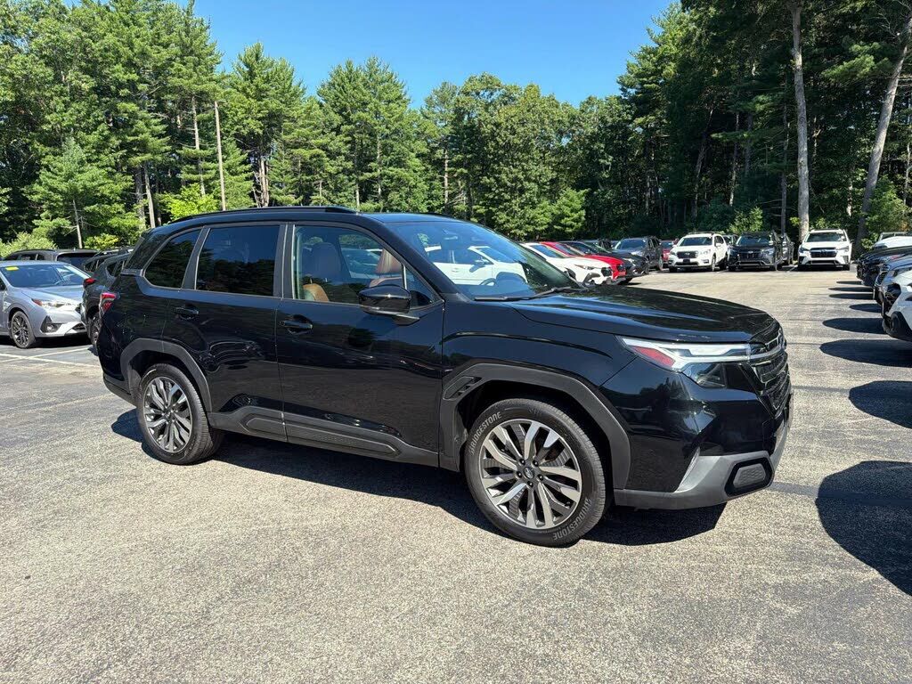 2025 SUBARU Forester