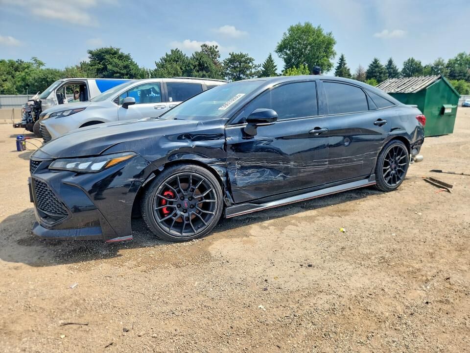 2020 TOYOTA Avalon
