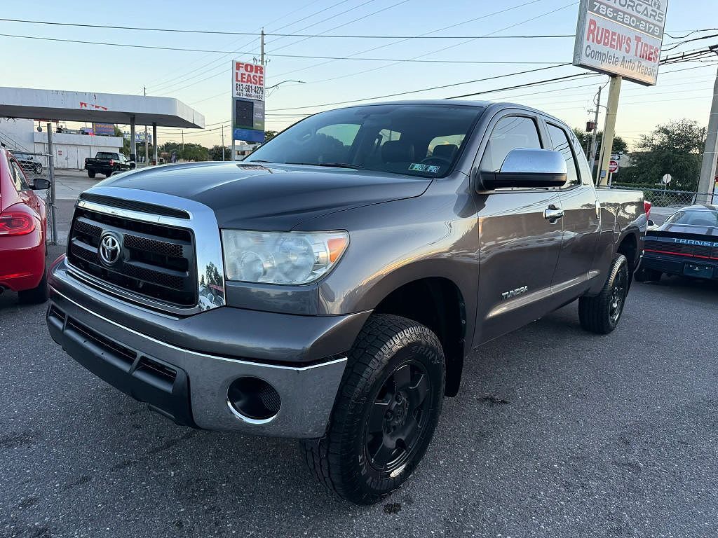 2013 TOYOTA Tundra