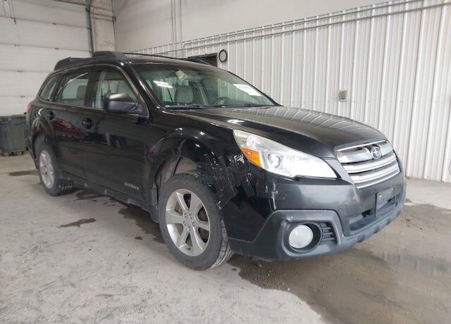 2014 SUBARU Outback