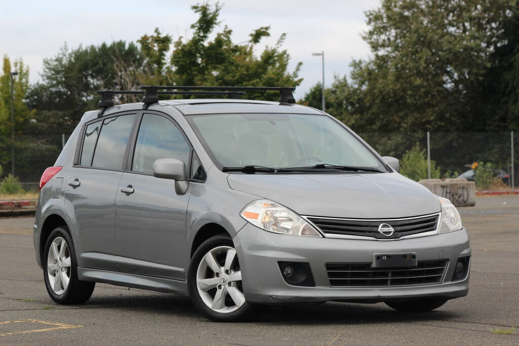 2011 NISSAN Versa