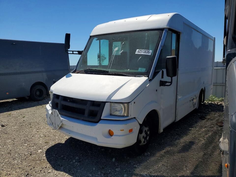 2013 ISUZU NPR/NPR-HD