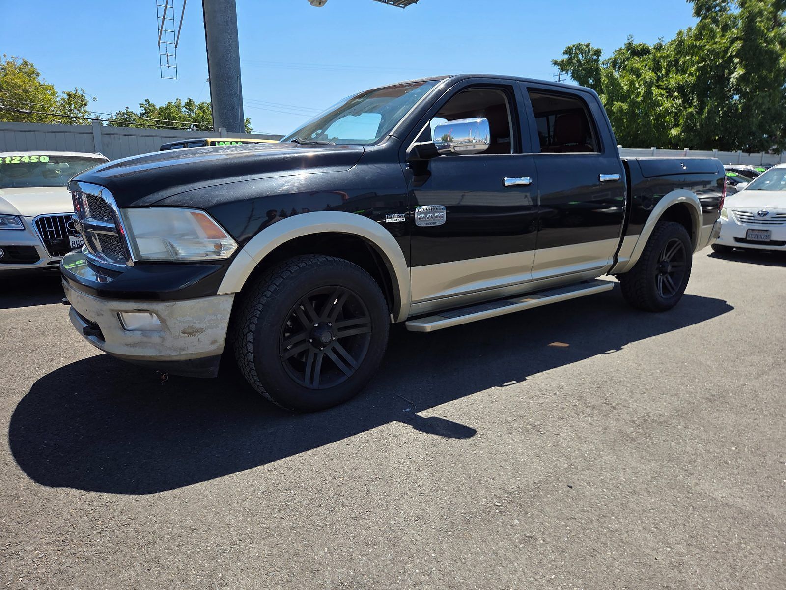 2011 DODGE Ram