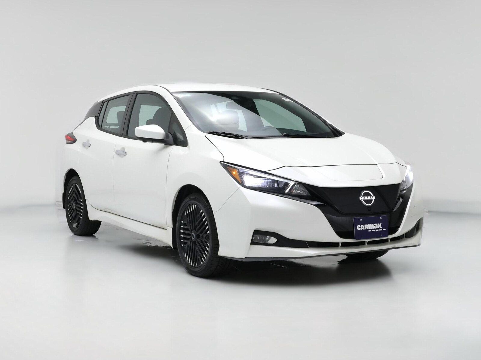 2024 NISSAN Leaf