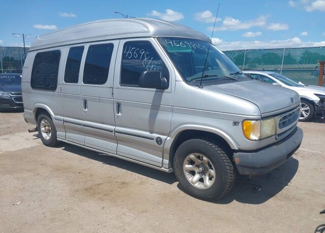 2001 FORD E-150