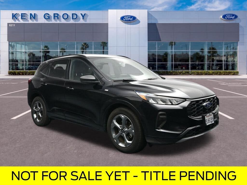 2024 FORD Escape