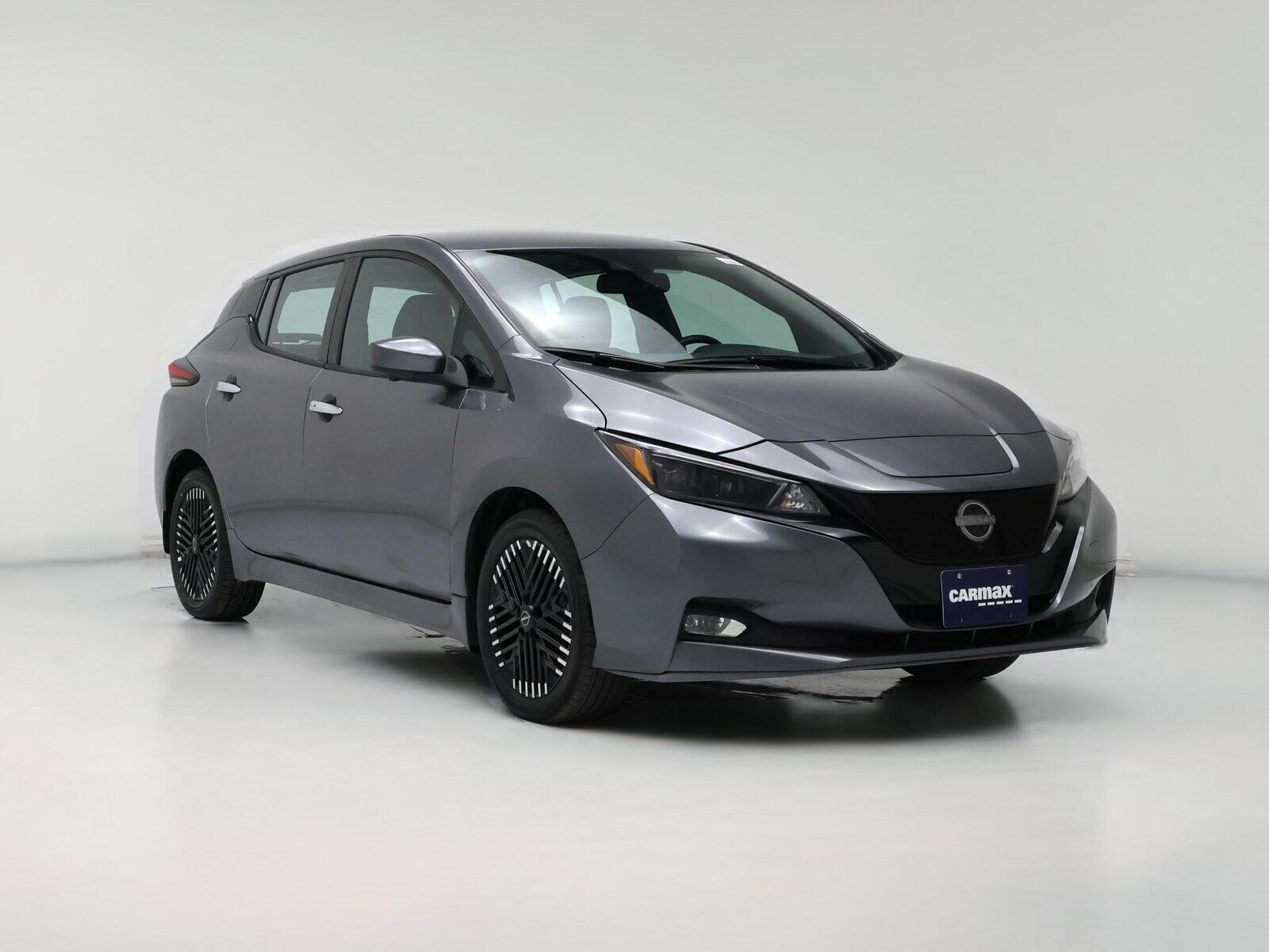 2024 NISSAN Leaf