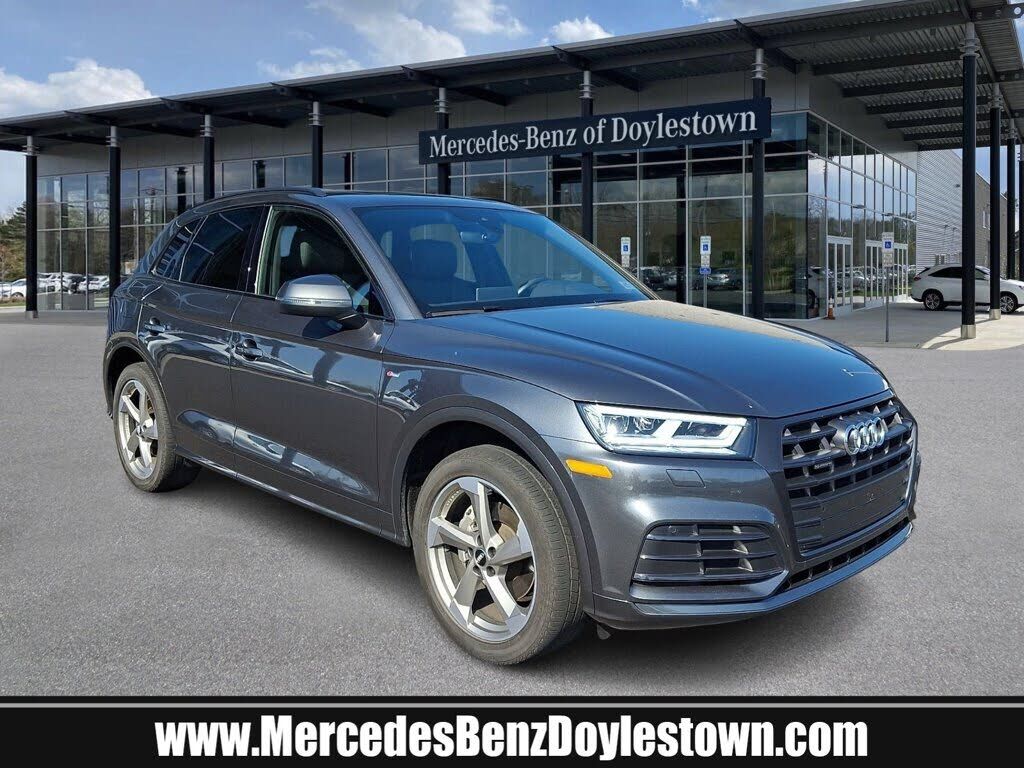 2020 AUDI Q5 e